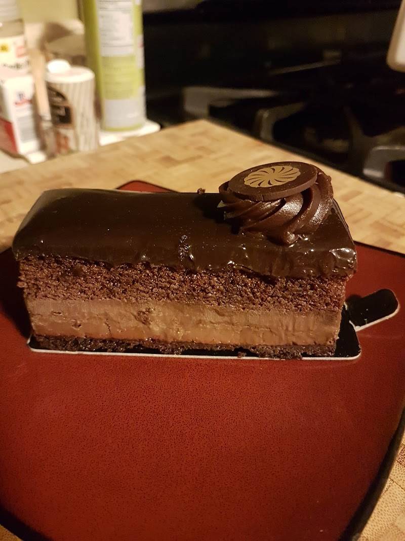 White's Bakery & Cafe