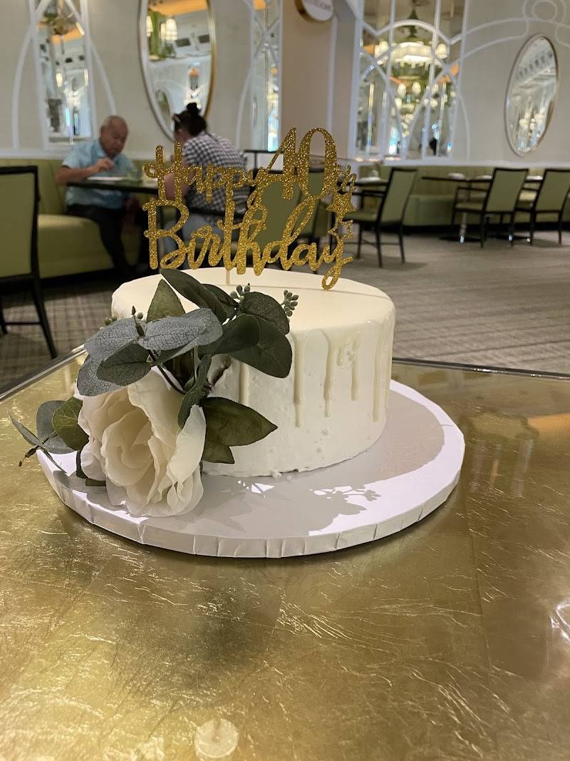 White's Bakery & Cafe